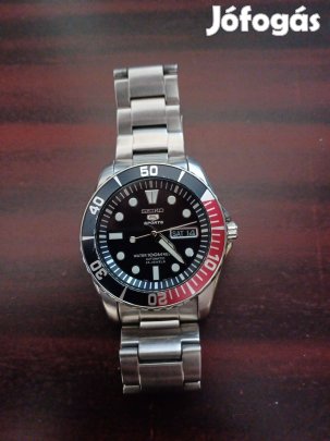 Seiko 5 Sports Snzf15K1