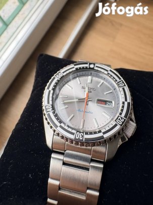 Seiko 5 Sports Srpk09K1