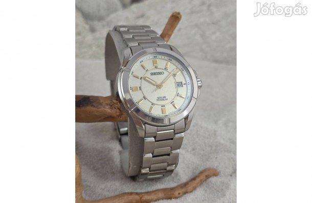 Seiko 'Spirit Solar Champagne' karóra, számla és garancia 2012.09