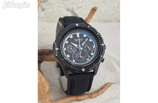 Seiko 'Wired' mecha-kvarc férfi karóra, számla és garancia