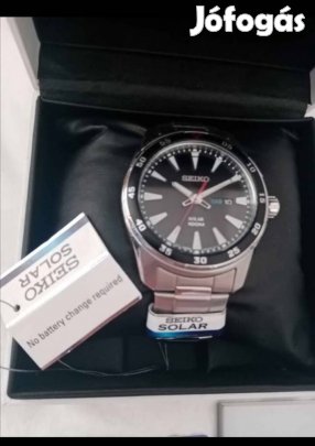 Seiko solar 44 mm. 