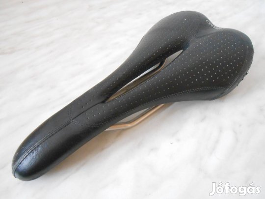 Selle Italia SLR Gel Flow nyereg