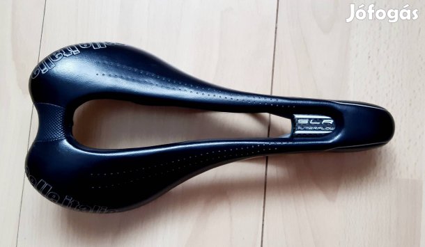 Selle Italia SLR Superflow karbon, titánium nyereg. Újszerű!