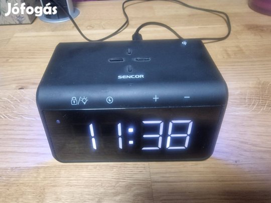 Sencor SDC7900 Digitális ébresztőóra, vezeték nélküli töltő funkcióval