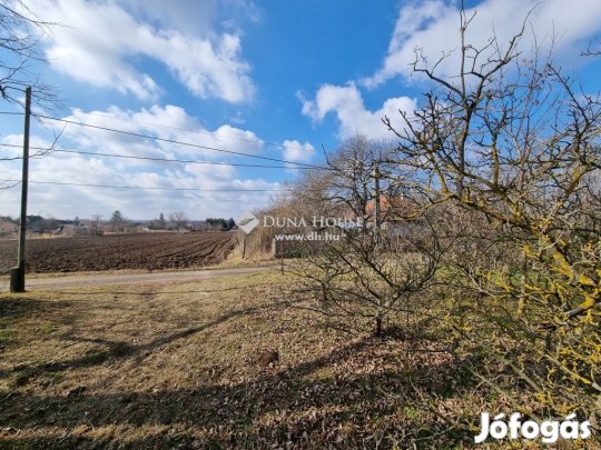 Sereglyesi 2277 nm-es telek elad