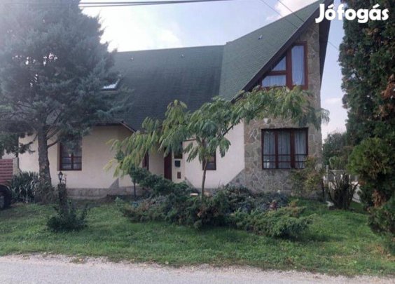 Seregélyes természetközeli, tágas családi ház