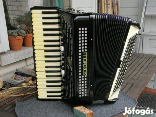 Serenelli speciális 120 b. olasz profi harmonika tangóharmonika