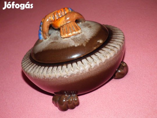 Sérülésmentes nagyobb méretű fedeles kerek tároló