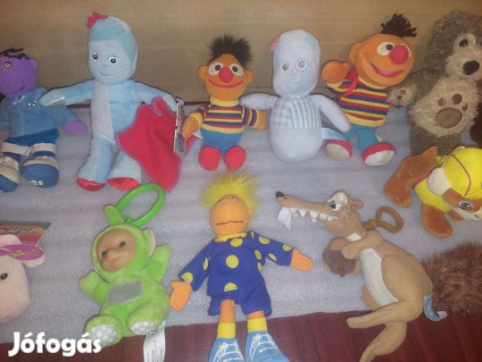 Sesam utca ,teletubbies vagy egyéb plüss mesefigura