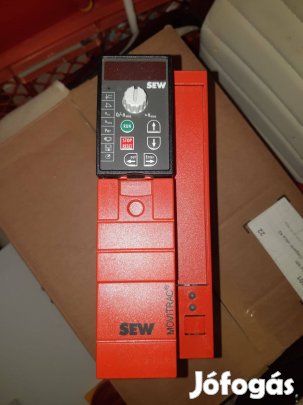 Sew MC07B0015-5A3-4-00 frekvenciaváltó. Bemenet: 3 f Motor: 1,5KW 4A