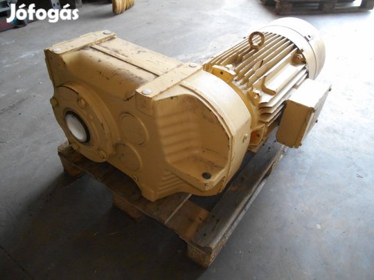 Sew hajtómű (azonosító: 3075 és 3106) teljesítmény: 37 kW