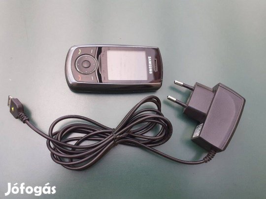 Sgh-M600 Samsung mobiltelefon és töltő