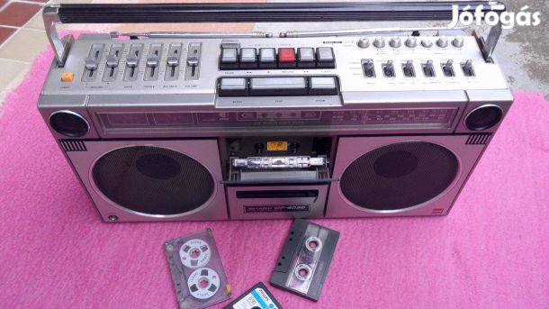 Sharp újonnan magnós boombox rádió 5 hullámmal kiváló minőségben