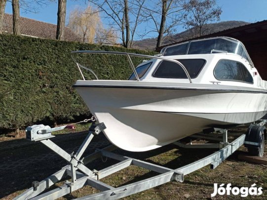 Shetland 535 kabinos kishajó felújítva eladó trailerrel együtt