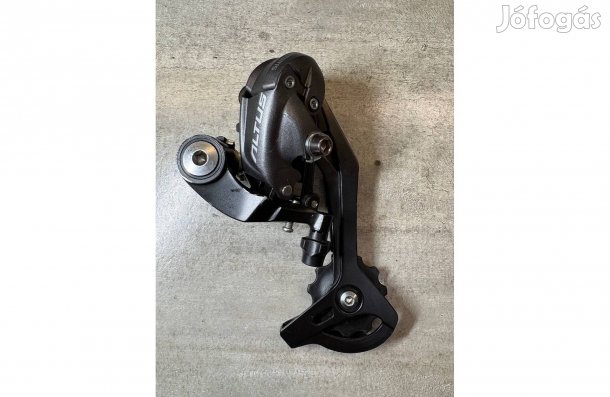 Shimano Altus 9 sebességes RD-M370 hosszú kanalas (SDS) hátsó váltó