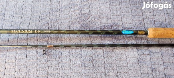 Shimano Technium DF 300 H pergetőbot