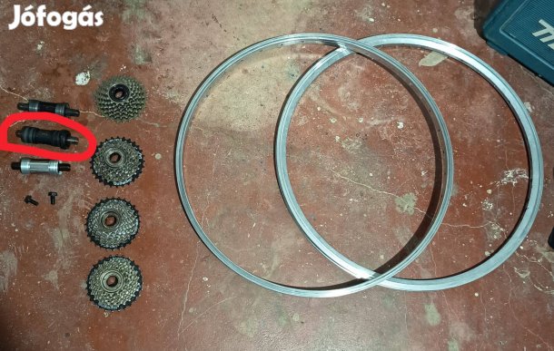 Shimano négyszögtengelyes monoblokk 124 mm