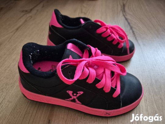 Side walk sports guruló (s) cipő 31