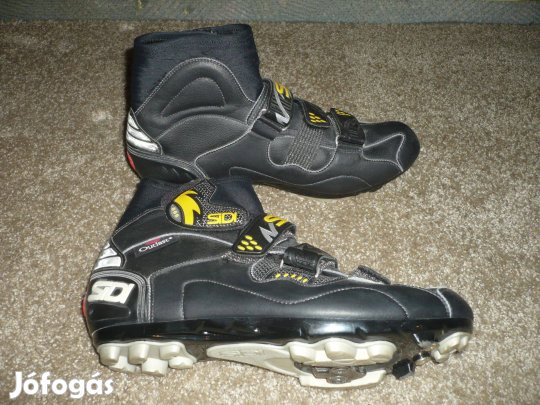 Sidi Outlast keveset használt, 43-s kerékpáros cipő SPD patenttel