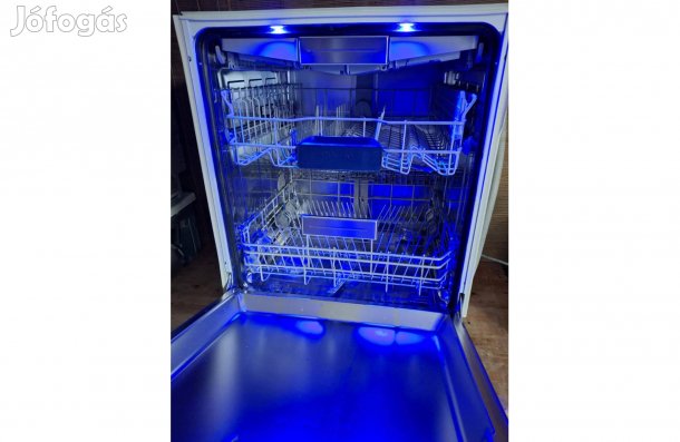 Siemens SN66T096EU mosogatógép . Élkapcsolós, 3 tálcás,Led