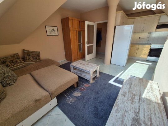 Sík Sándor utcában 68nm-es nappali+3 hálós felújított lakás