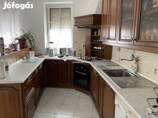 Siklósi 129 nm-es lakás eladó