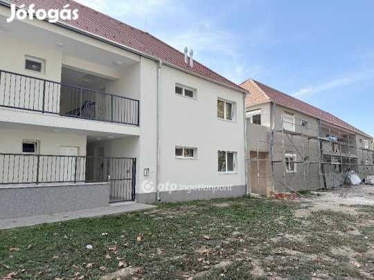 Siklósi 67 nm-es lakás eladó