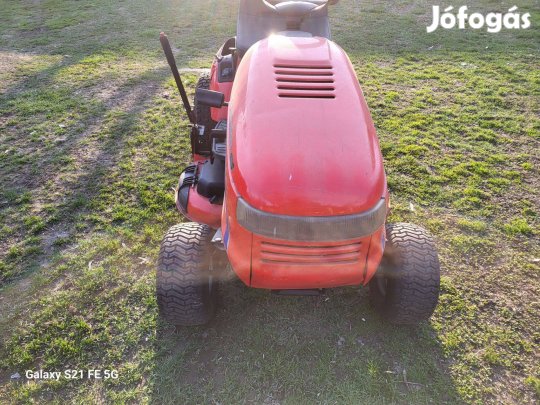 Simplicity: Briggs motoros - mulcsozós + oldalkidobós fűnyíró traktor