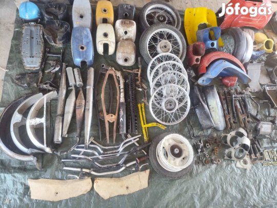 Simson S51 S50 Star Schwalbe Roller alkatrészek