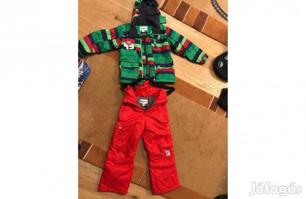 Sínadrág + sídzseki + ajándék sapkák + ajándék plüss!