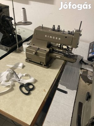 Singer Varrógép  Ipari gombfelvarró 220w