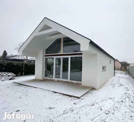 Siófok, Sóstón családi ház eladó!