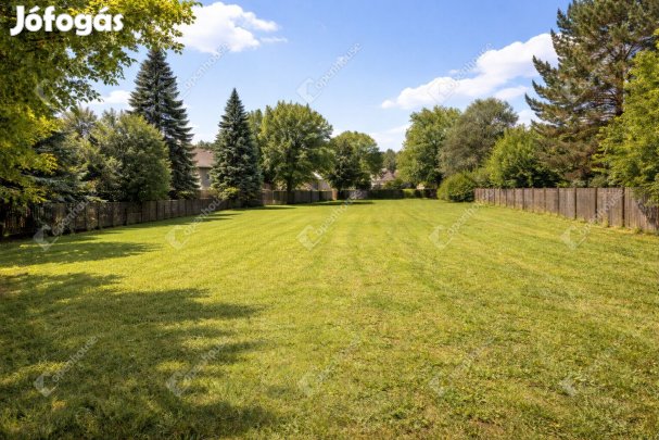 Siófok belvárosában építési telek eladó!