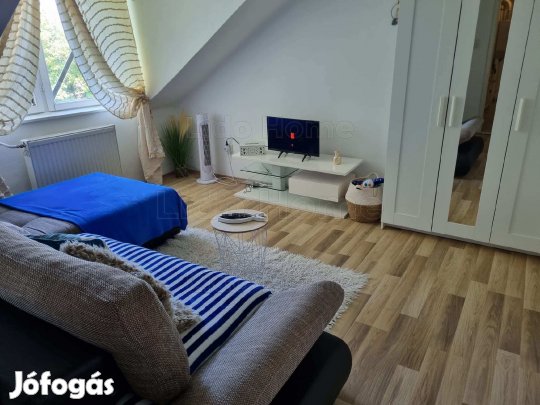 Siófok belvárosában lakás eladó!