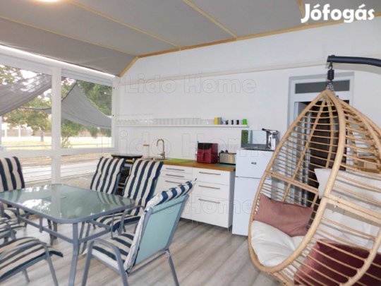 Siófok belvárosban Aranypart mögött a Balatontól 700 m re igényes 2