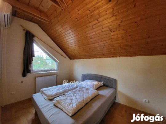 Siófoki 260 nm-es ház eladó