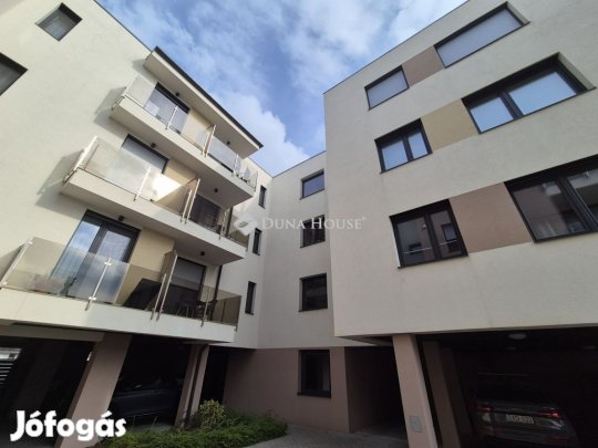 Siófoki 43 nm-es lakás eladó