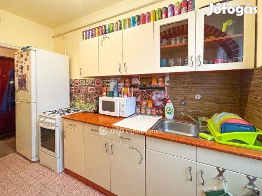 Siófoki 57 nm-es lakás eladó