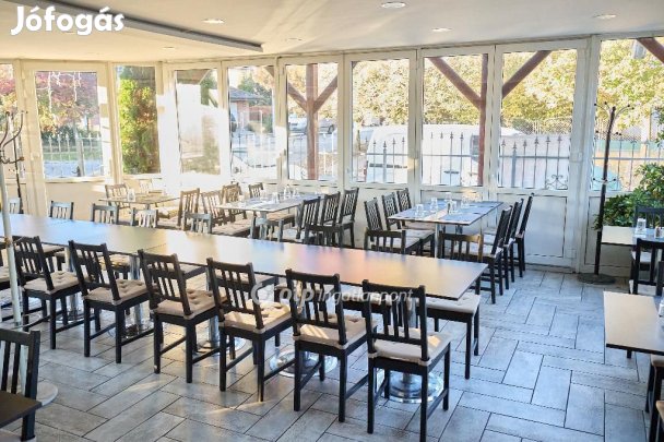 Siófoki 600 nm-es ház eladó