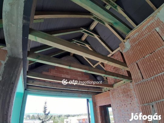 Siófoki 66 nm-es lakás eladó