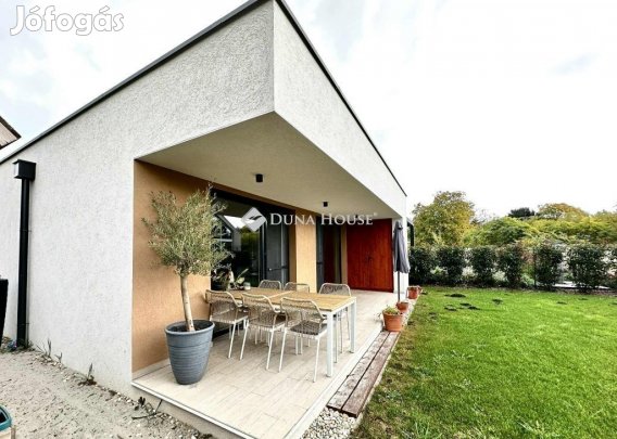 Siófoki 73 nm-es ház eladó