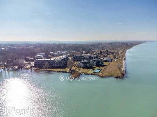 Siófoki 77 nm-es lakás eladó