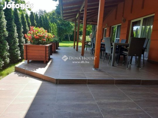 Siófoki eladó 202 nm-es ház