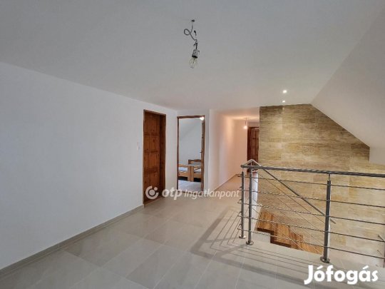 Siófoki eladó 217 nm-es ház