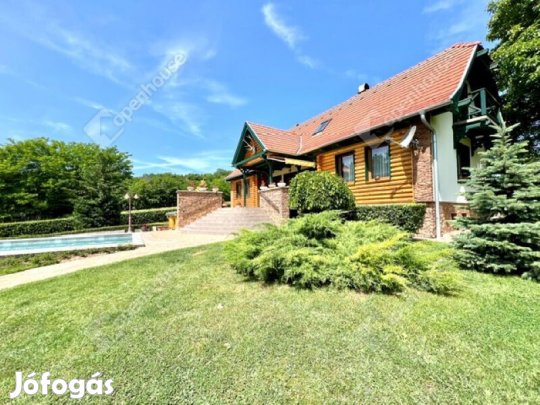 Siófoki eladó 280 nm-es ház