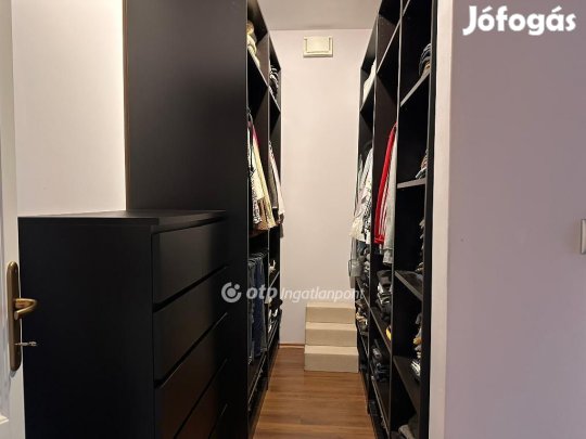 Siófoki eladó 361 nm-es ház