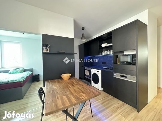 Siófoki eladó 39 nm-es lakás