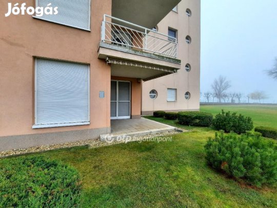 Siófoki eladó 45 nm-es lakás