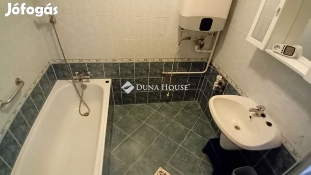 Siófoki eladó 66 nm-es lakás