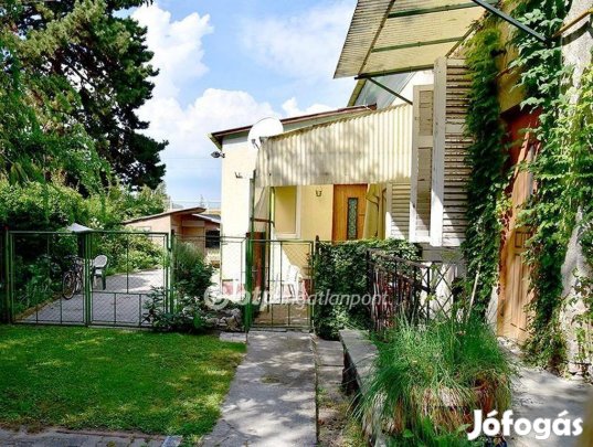 Siófoki eladó 66 nm-es lakás